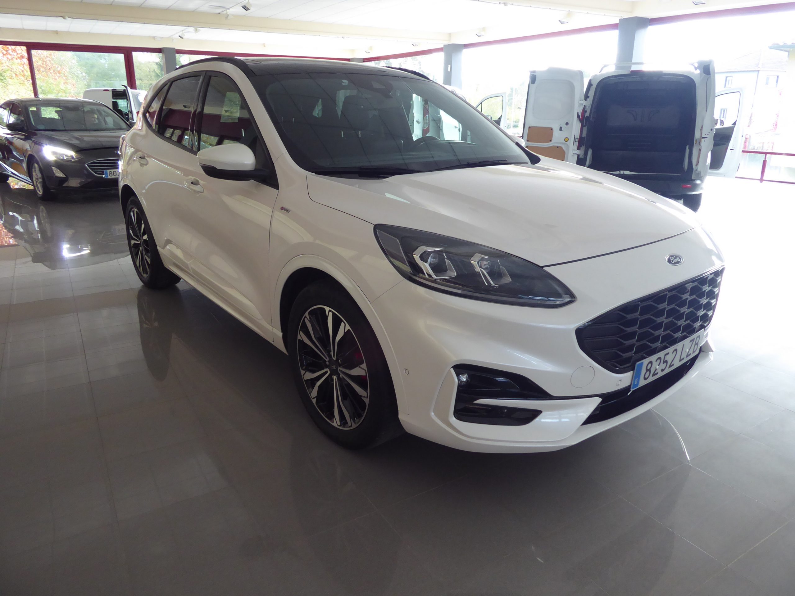 KUGA ST-LINE X 2.5 DURATEC FHEV 190CV AUTOMATICO